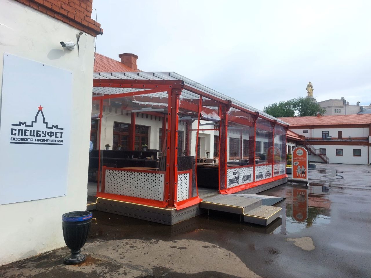 ПВХ шторы для летней террасы кафе в Торопце